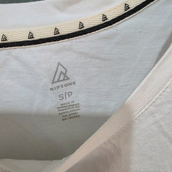 RP Zone White Snowboard Graphic T-Shirt – Men’s Small Short Sleeve - Picture 3 of 11